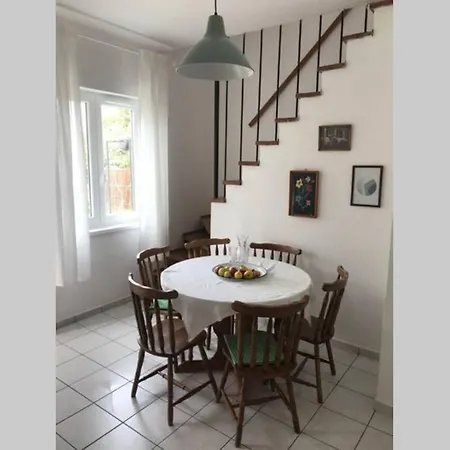 Ferienhaus Charmantes Haus Mit Garten In Nächster Seenähe Balatonmáriafürdő