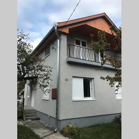 Charmantes Haus Mit Garten In Nachster Seenahe Holiday home *