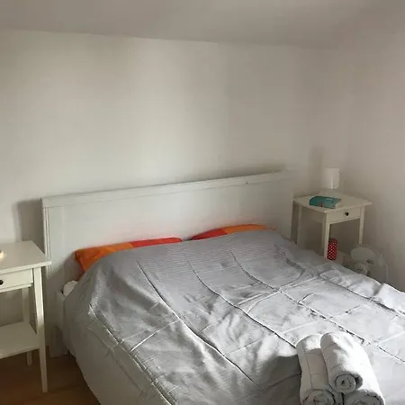 Charmantes Haus Mit Garten In Nachster Seenahe * Balatonmariafurdo